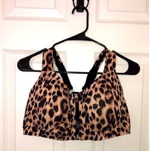 ✨Victoria Secret Cheetah Print Knockout Sports Bra✨